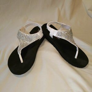 Skechers Crystal Accent Sandals, Sz 8
